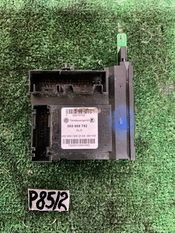 Блок комфорта передней двери 5K0959792 VAG