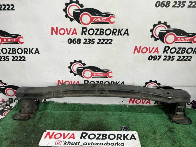 Усилитель переднего бампера  5L0807109B VAG