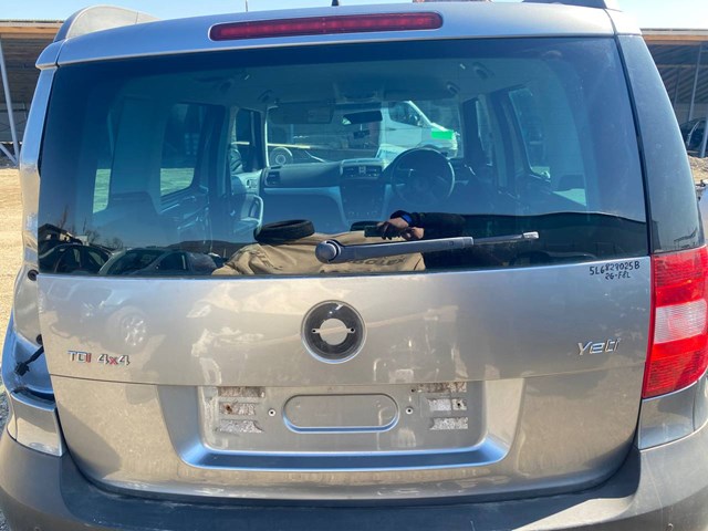 Дверь 5 Skoda Yeti
