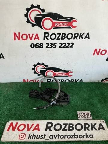 Держатель наружной ручки двери, задней правой 5NN837812C VAG