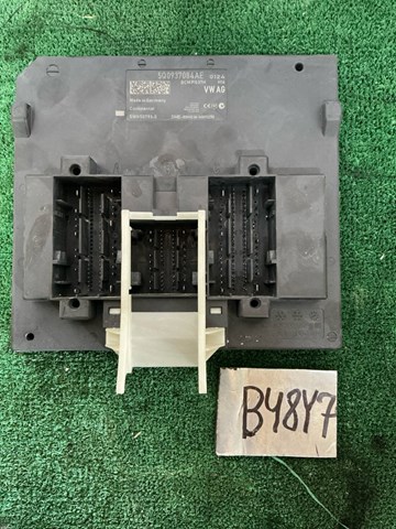 Блок комфорта 5Q0937084AE VAG