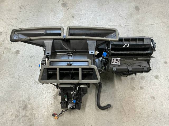 Корпус печки в сборе 5Q1820007D VAG