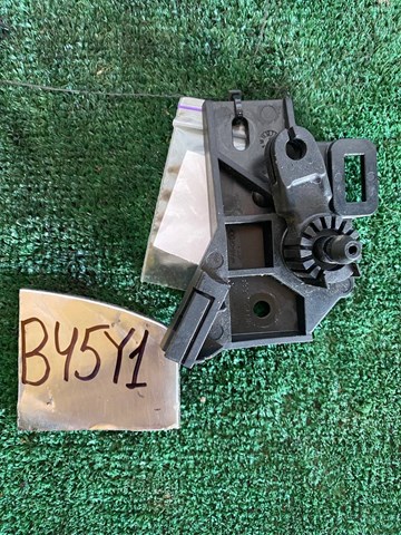6R1823633 Кронштейн ручки открывания капота купить Каменское