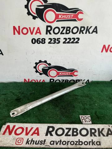 7180316 BMW Распорка передних стоек подвески правая купить в Черкассы