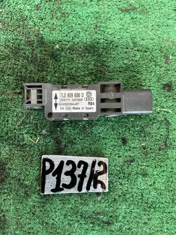 7L0909606D Датчик удара купить Ужгород