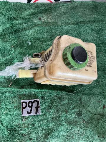 Бачок гидроусилителя 7L6422371E VAG