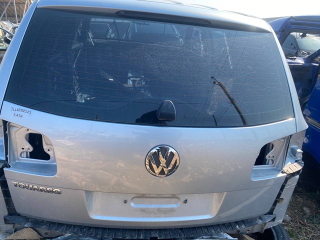 Задняя ляда Volkswagen Touareg 1