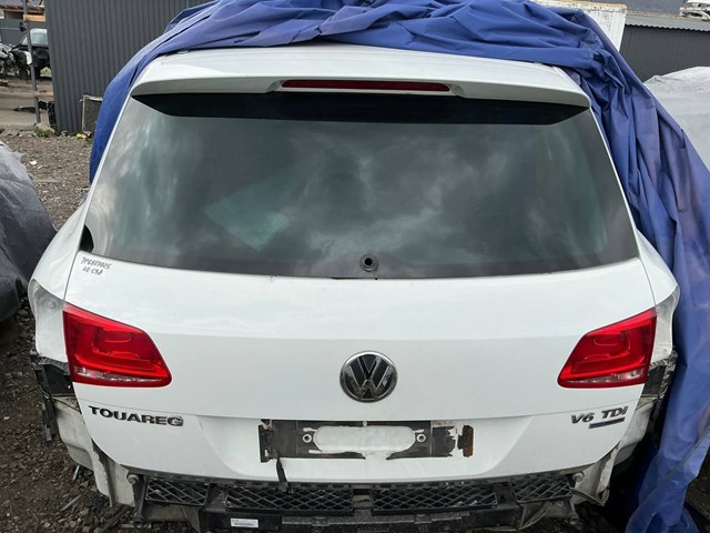 Задняя ляда Фольксваген Туарег 2