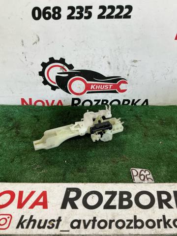 Держатель наружной ручки двери, передней правой 826653W000 HYUNDAI