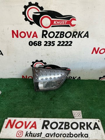 Задняя левая внутренняя фара 8331A005 MITSUBISHI