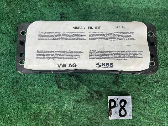 Подушка безопасности (AIRBAG) пассажирская 8V0880204G VAG