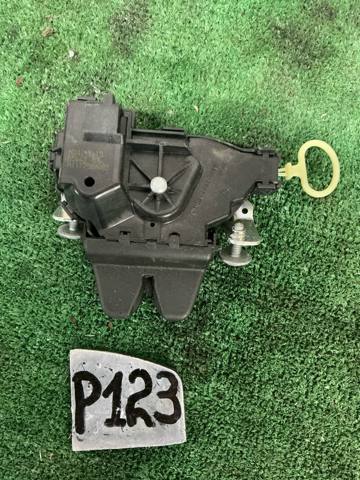 Замок двери багажника A1177500085 MERCEDES
