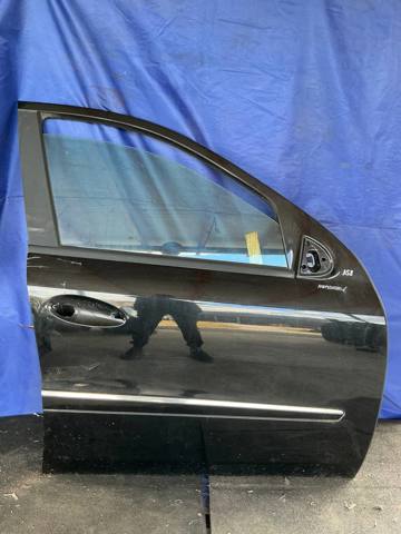 Пассажирская передняя дверь A1647200205 MERCEDES
