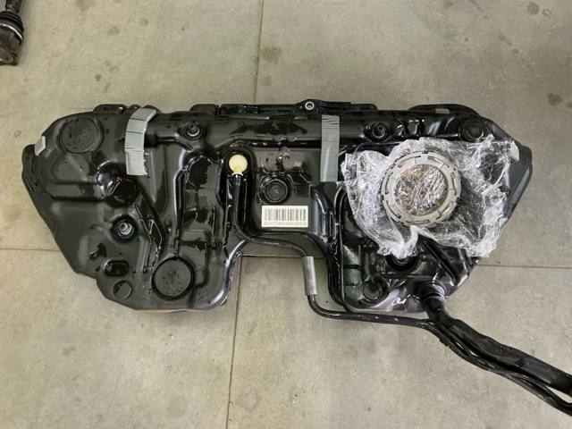 Танк топливный Mercedes C