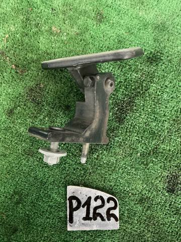 Дверной шарнир правый передний A2057200237 MERCEDES