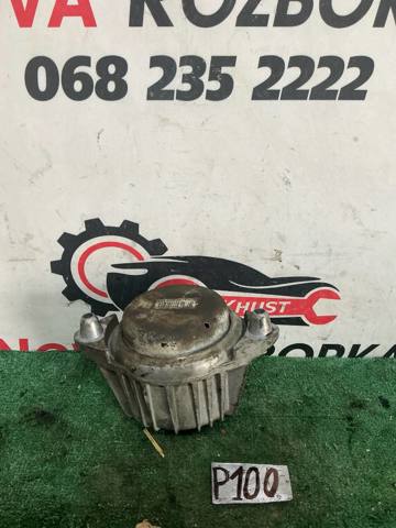 Правая подушка двигателя A2122401917 MERCEDES