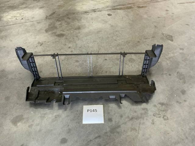 Нижний дефлектор радиатора A2125051830 MERCEDES