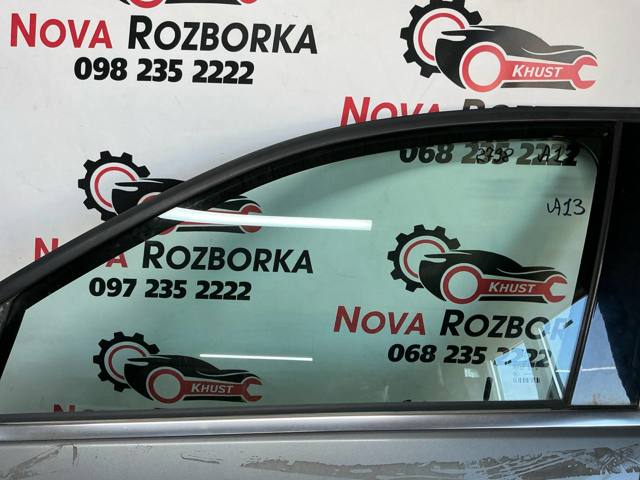Стекло двери передней левой A2127250710 MERCEDES