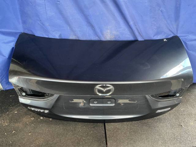 Крышка багажника GHY05261X MAZDA