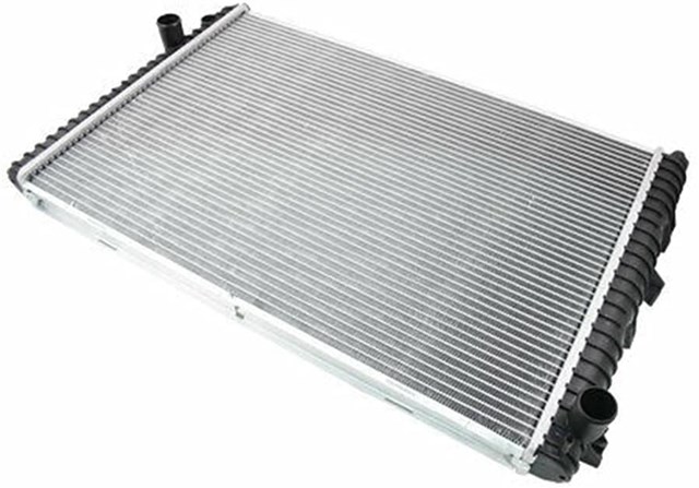 Radiador de esfriamento de motor PCC000650 Allmakes