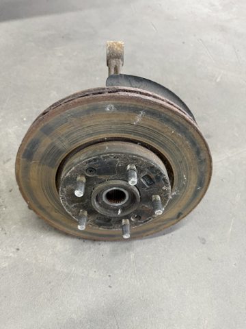 Цапфа передняя левая 517153S110 HYUNDAI