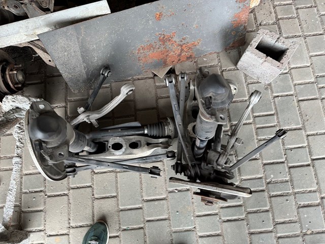8W0616025F VAG Амортизатор задний купить в Одесса