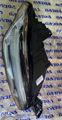 VOLVO 31655832 Фара правая в наличии Запорожье