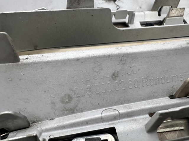 MERCEDES 2138880260 в наличии Киев