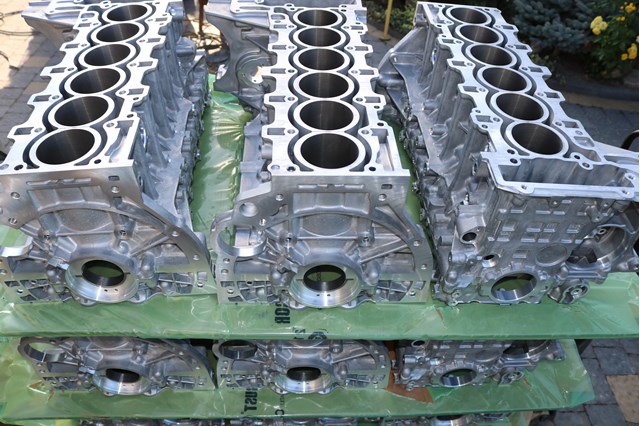 11112295991 Блок цилиндров двигателя купить Днепр