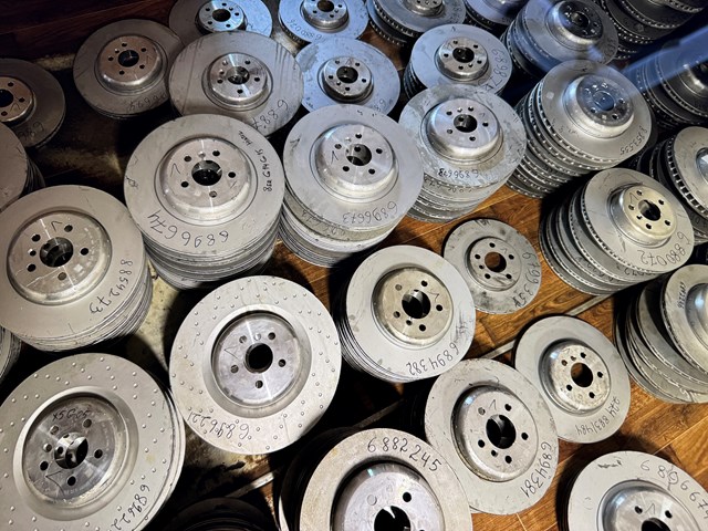 Передний тормозной диск 34116860919 BMW