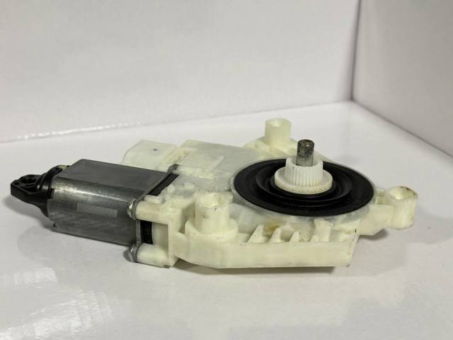 61359463857 BMW Мотор стеклоподъемника двери задней левой купить в Запорожье