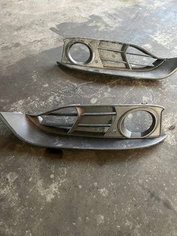 Решетка бампера переднего левая 51117293797 BMW