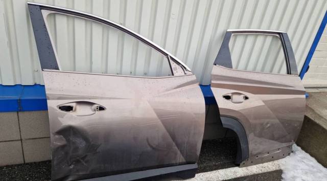 Пассажирская передняя дверь 76004N7000 HYUNDAI