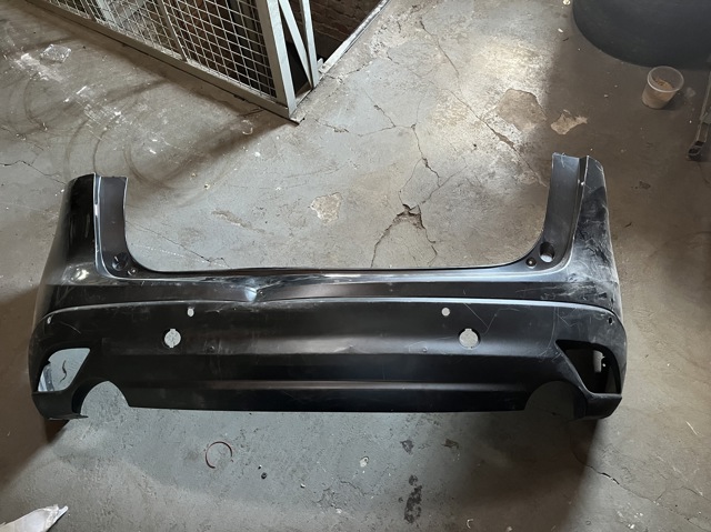Задний бампер KD4750221 MAZDA