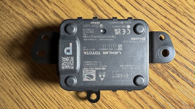 Радарный датчик дистанции 882100E060 TOYOTA