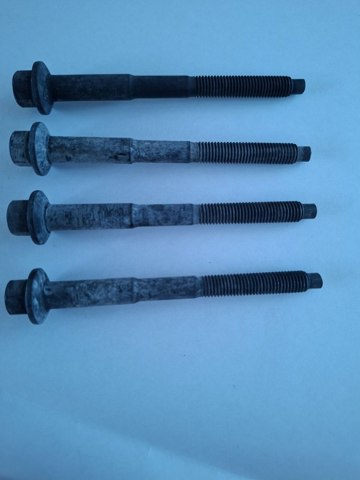 Болт крепления форсунки 1447251 FORD