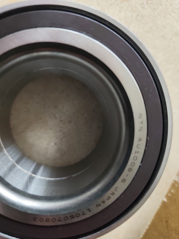 Задний подшипник LR024508 LAND ROVER