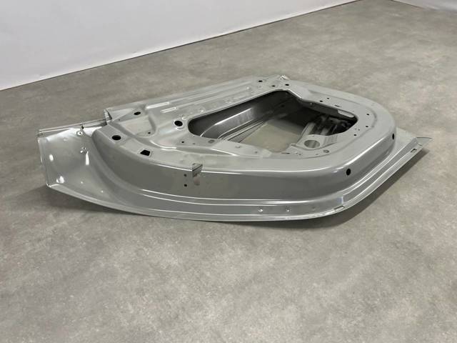 1081440E0C TESLA Дверь задняя правая купить в Днепр