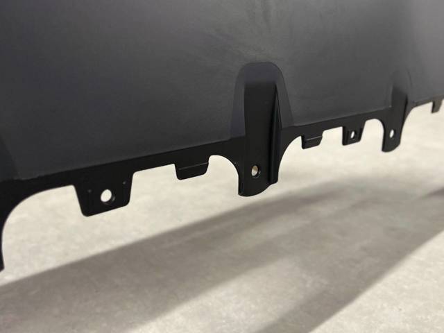 TESLA 149400600A Нижняя часть заднего бампера в наличии Черновцы