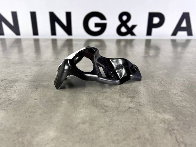 41007492365 Кронштейн крепления крыла  переднего левого верхний купить Черновцы