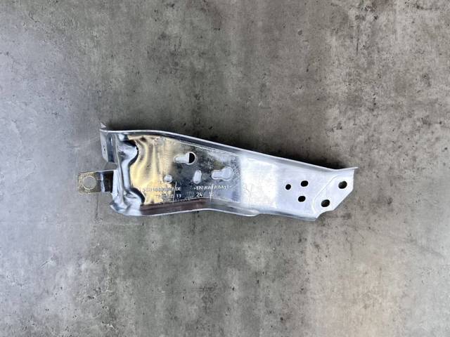 51117301585 Кронштейн усилителя переднего бампера купить Чернигов