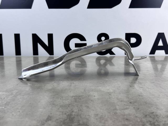 51117301586 Кронштейн усилителя переднего бампера купить Николаев