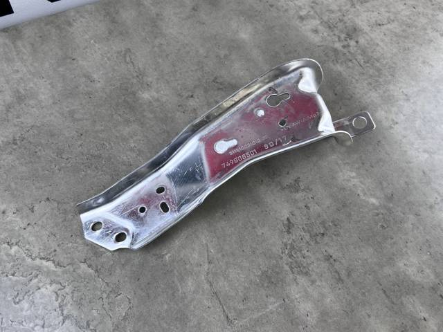 BMW 51117301586 Кронштейн усилителя переднего бампера в наличии Тернополь