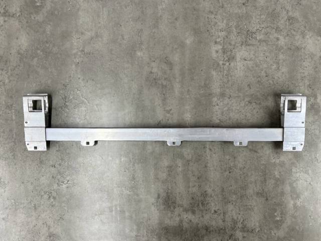 51117301605 BMW Кронштейн радиатора нижний купить в Ужгород