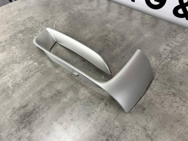 BMW 51117308043 Молдинг решетки бампера переднего левый в наличии Винница