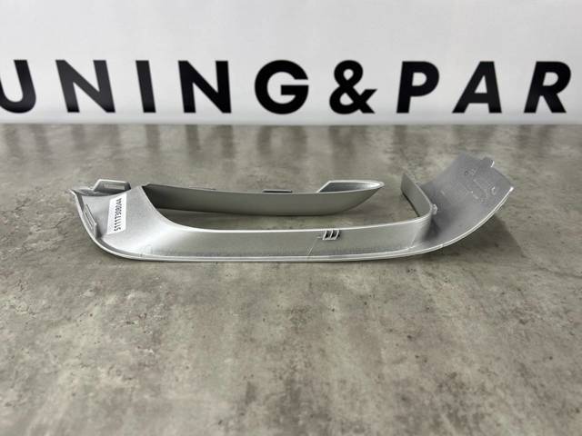 51117308044 Молдинг решетки бампера переднего правый купить Черкассы