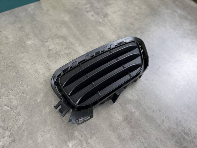 51117338514 Решетка бампера переднего правая нижняя купить Ровно