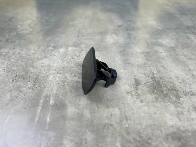 BMW 51117338568 Накладка форсунки омывателя фары передней в наличии Одесса