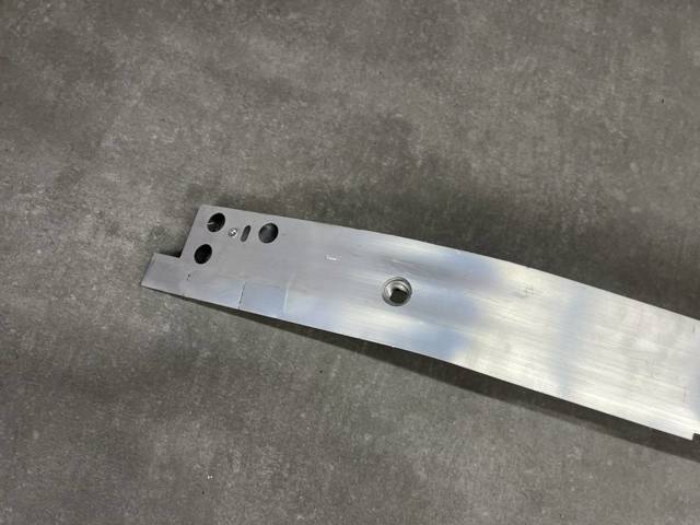 BMW 51117342439 Кронштейн бампера переднего в наличии Черкассы