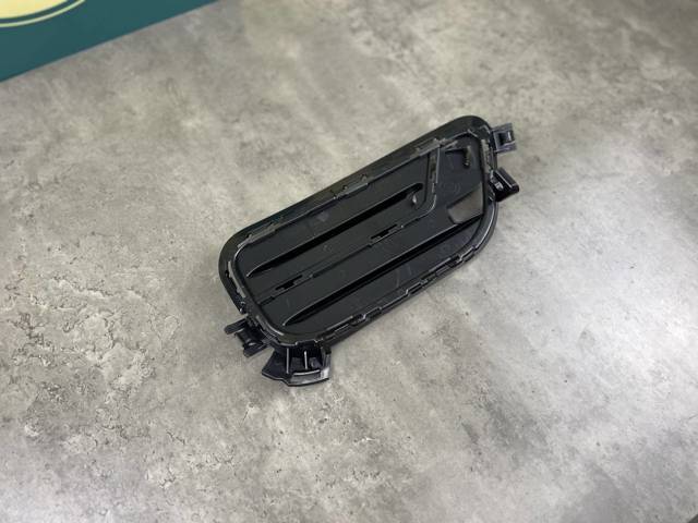 BMW 51117347945 Решетка бампера переднего левая в наличии Одесса